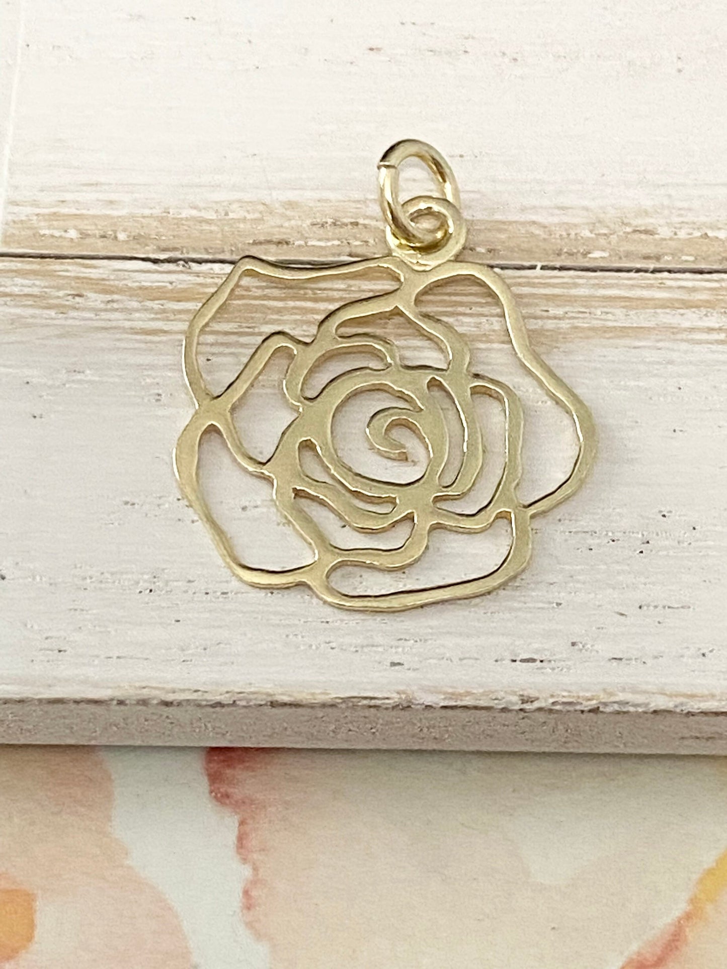 Rose Charm Large Gold