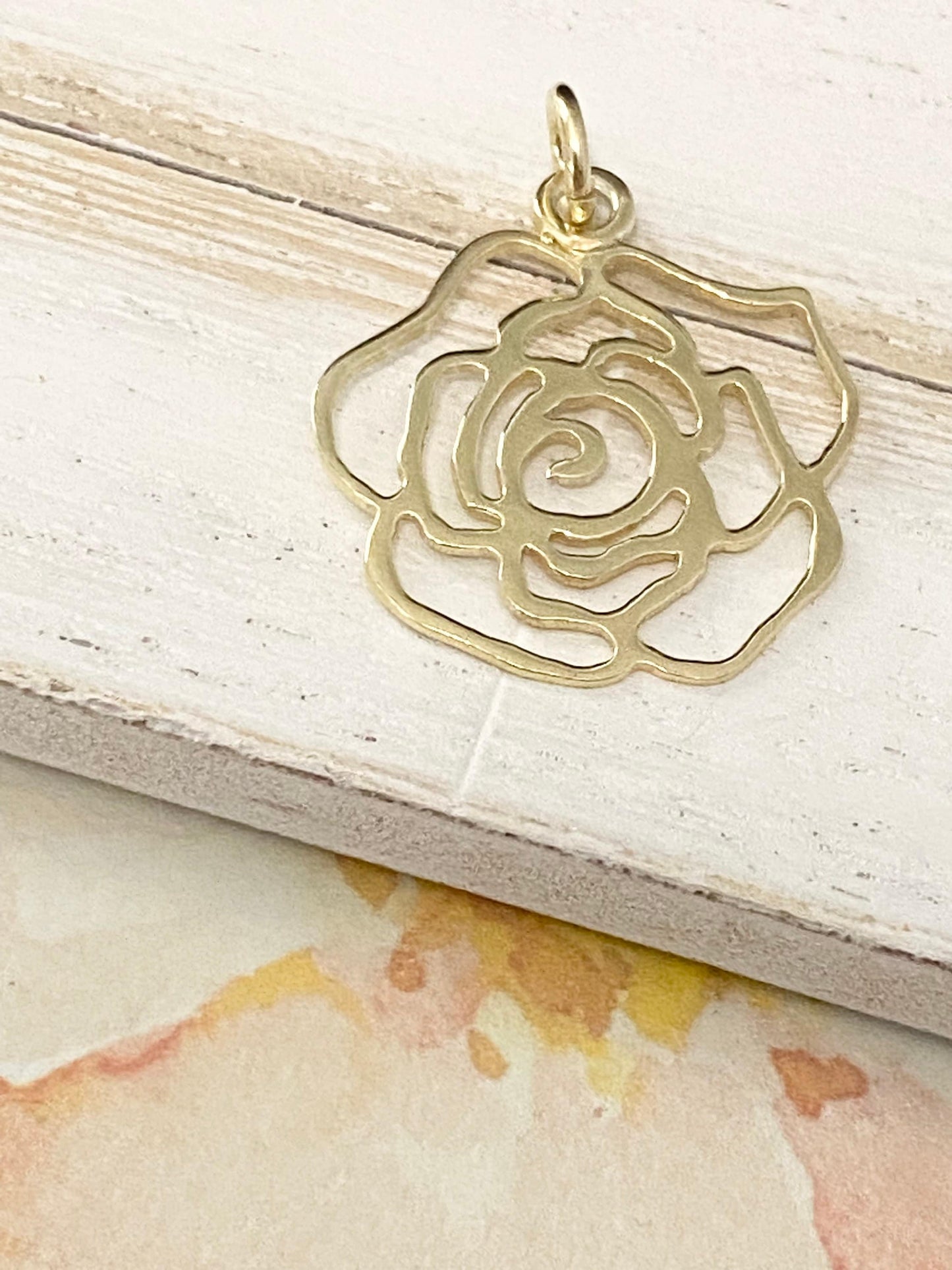 Rose Charm Large Gold