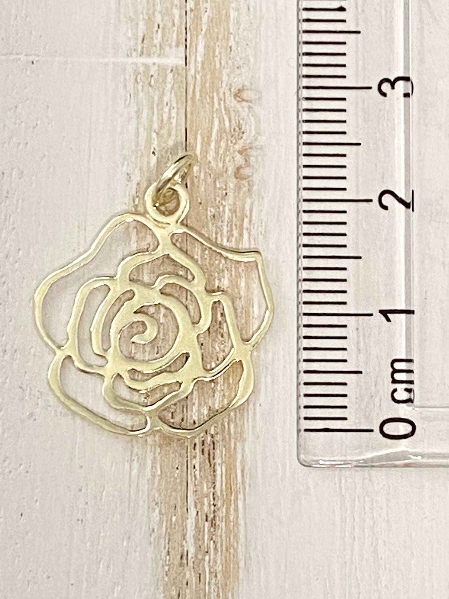 Rose Charm Large Gold